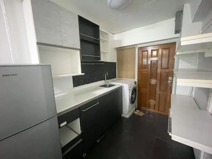 Property photos for Thonglor Tower