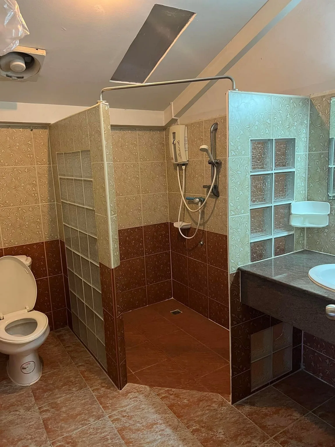 Property photos for Eastwood Park
