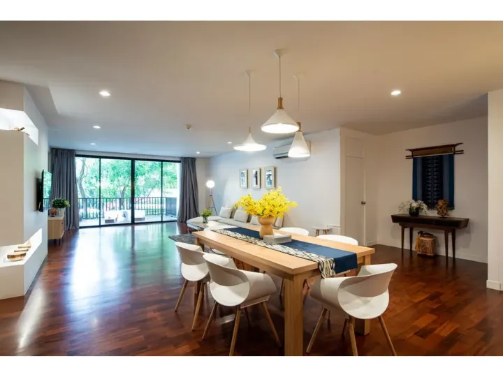 Property photos for Benviar Tonson Residence