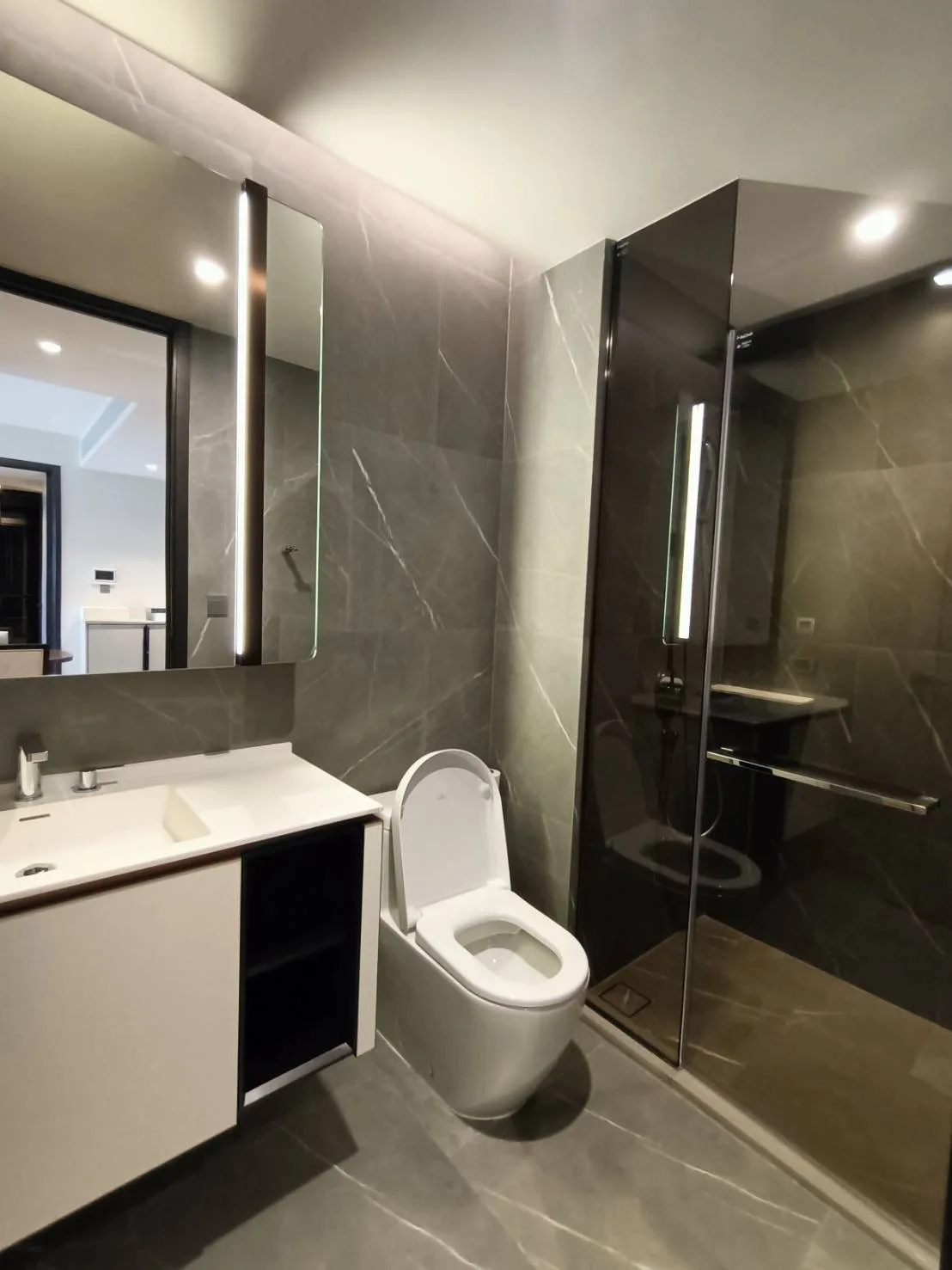 Property photos for The Reserve Sukhumvit 61