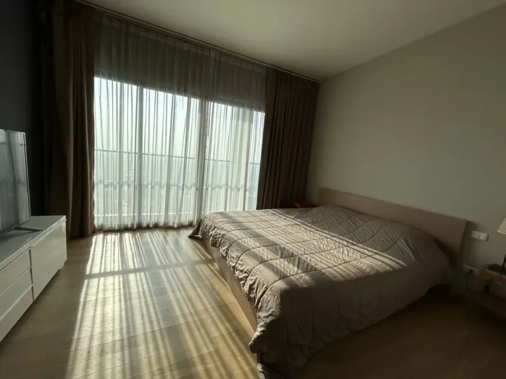 Property photos for Noble Reveal