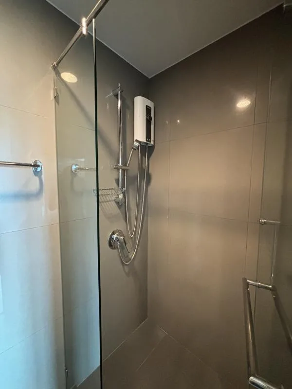Property photos for The Crest Sukhumvit 34