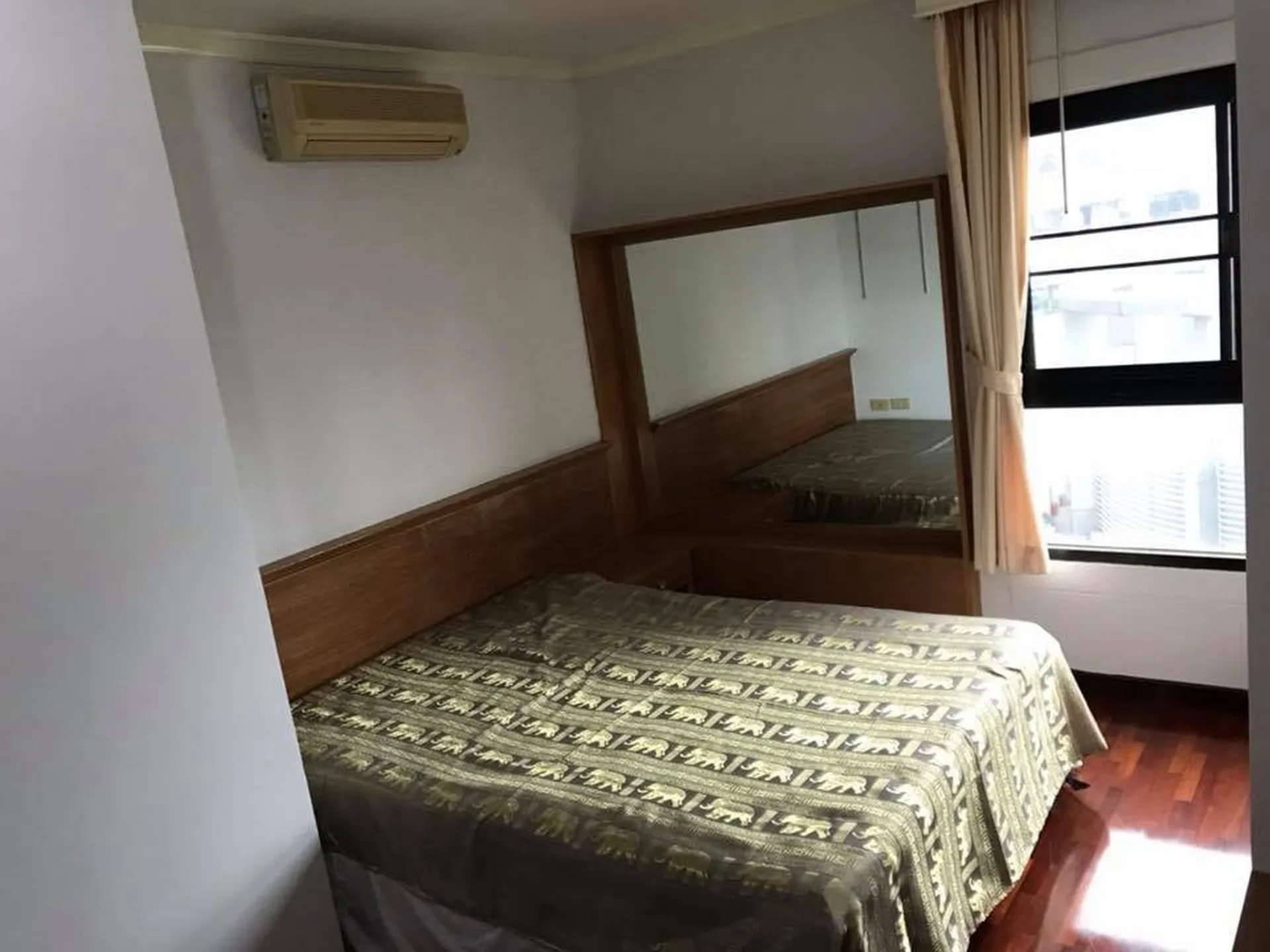 Property photos for Grand Diamond Pratunam