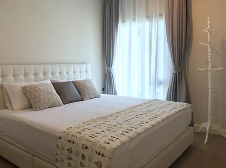 Property photos for The Crest Sukhumvit 34