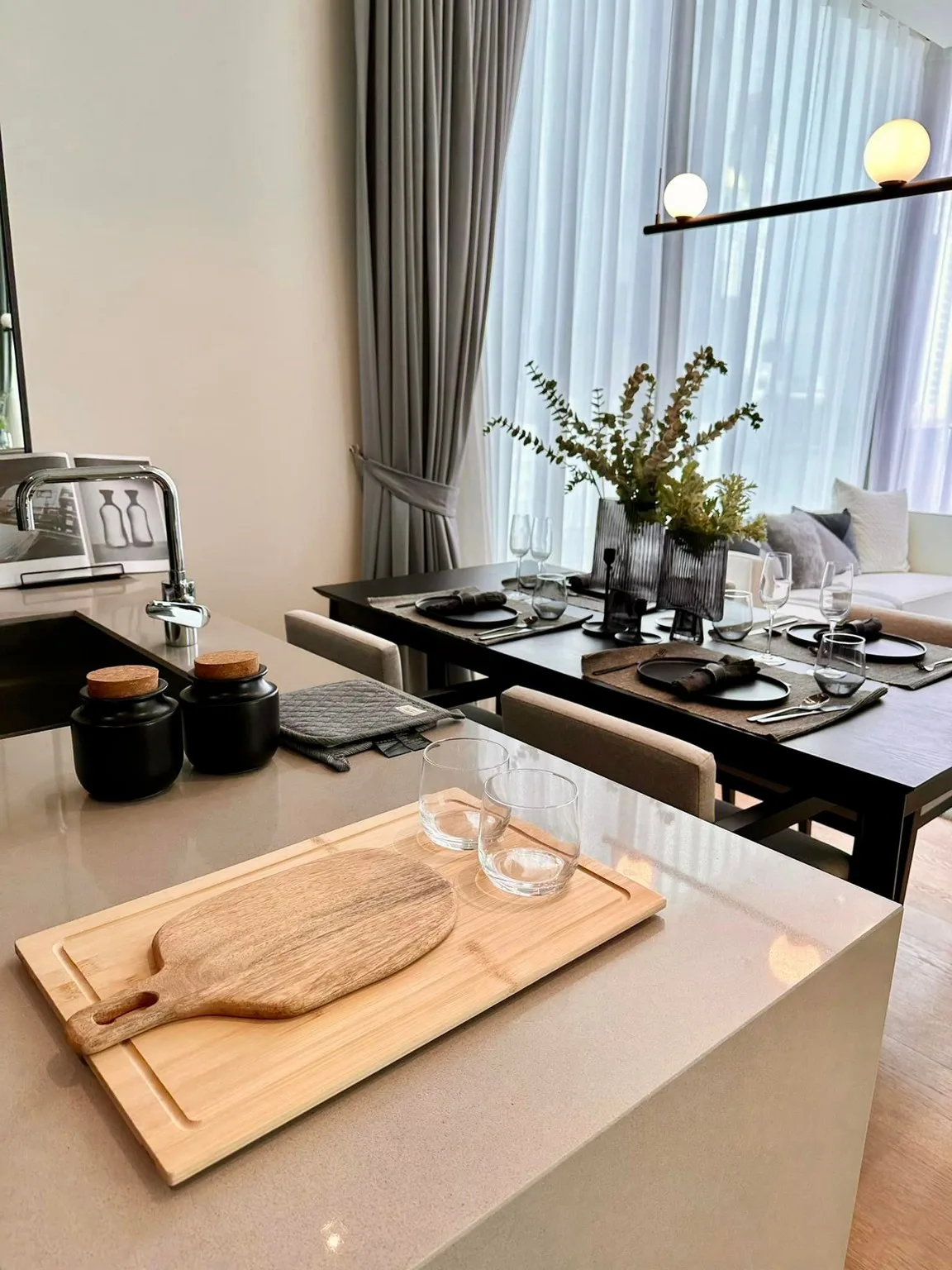 Property photos for 28 Chidlom