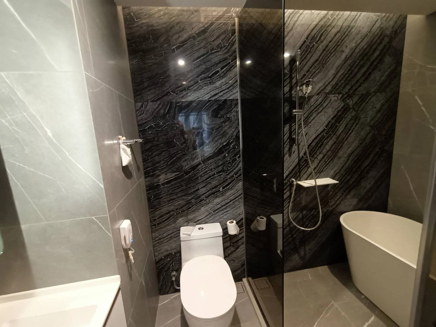 Property photos for The Reserve Sukhumvit 61