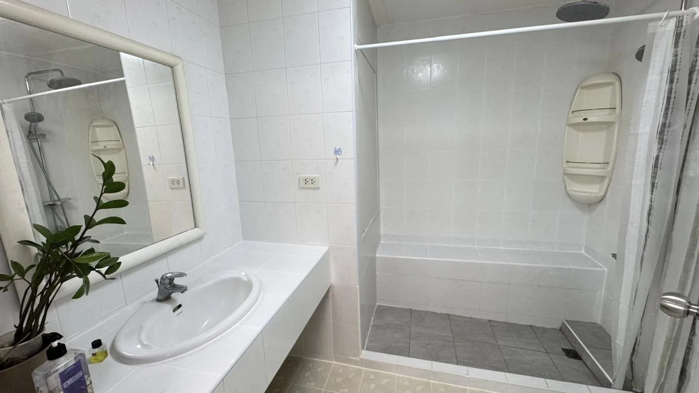 Property photos for Tai Ping Towers