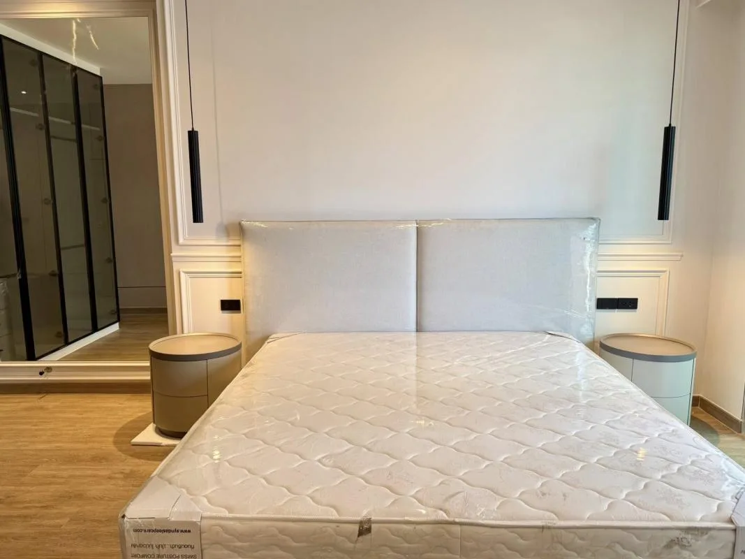 Property photos for Silom Grand Terrace
