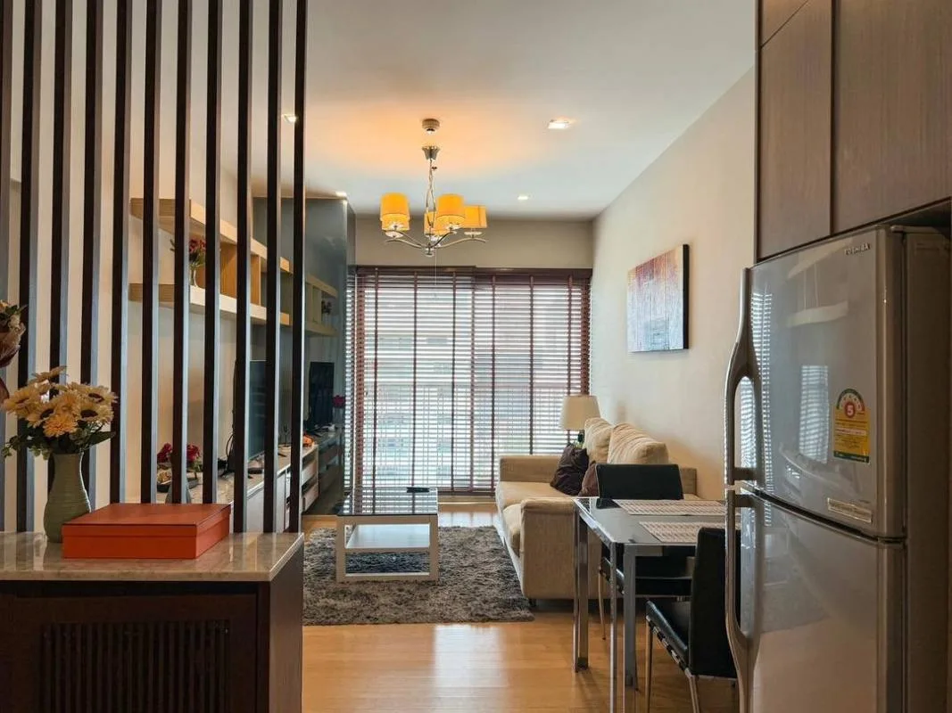 Property photos for Noble Refine