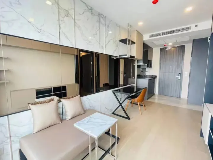 Property photos for Ashton Asoke