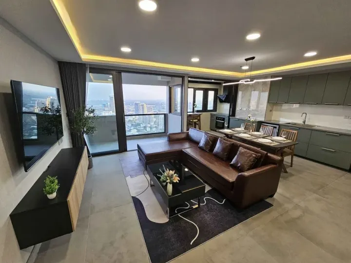 Property photos for The Waterford Diamond