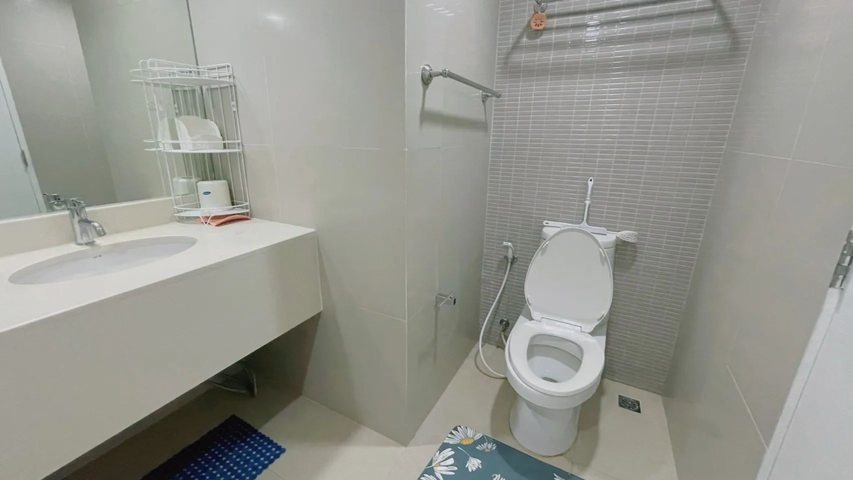 Property photos for The Trendy Condominium