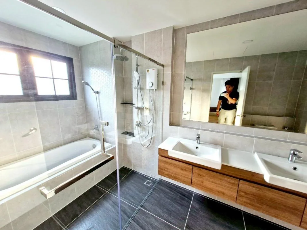 Property photos for Centro Bangna - Km.7