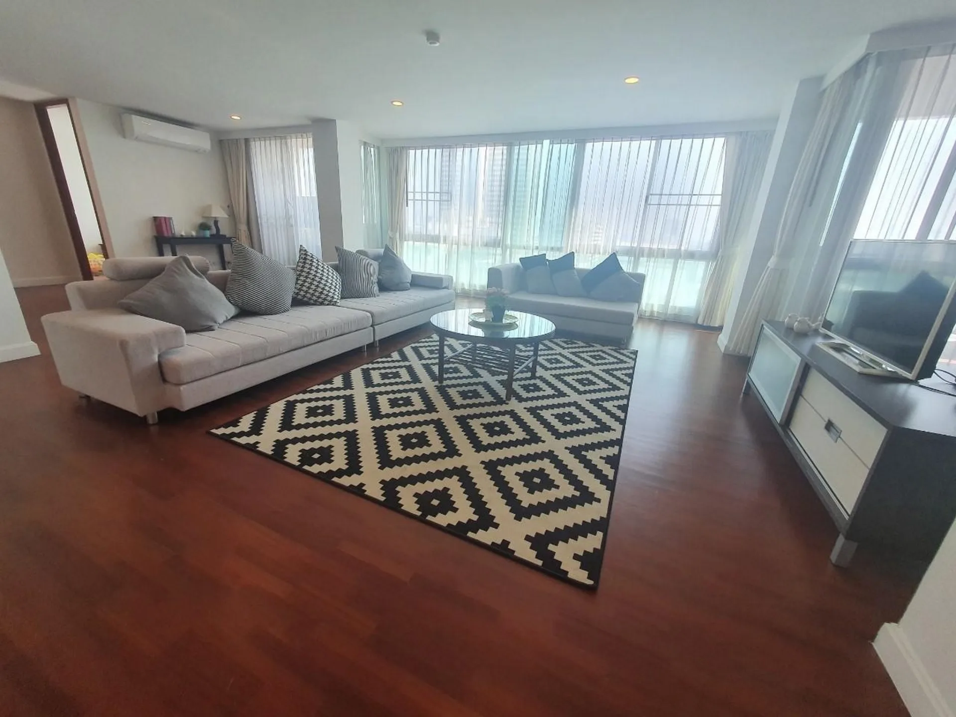 Property photos for Sathorn Gallery Residences