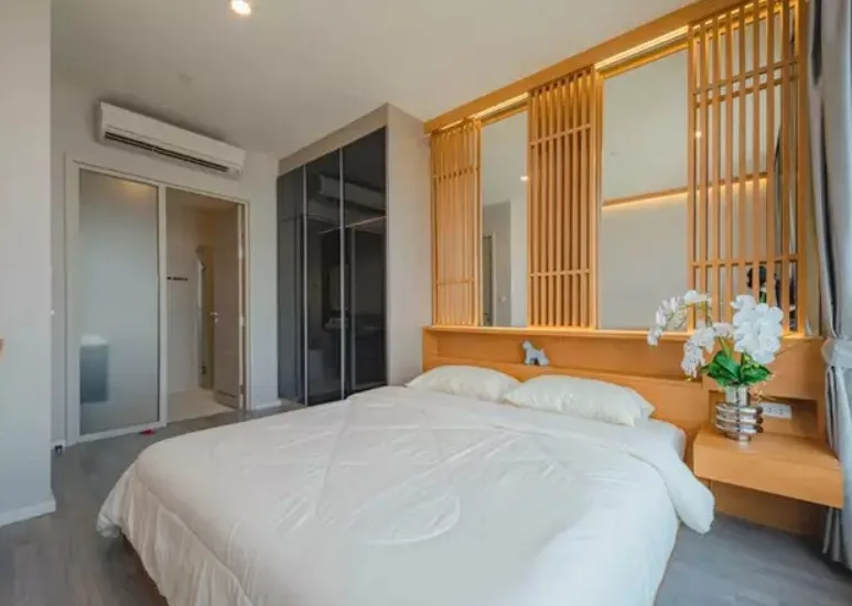 Property photos for The Room Sathorn - St.Louis