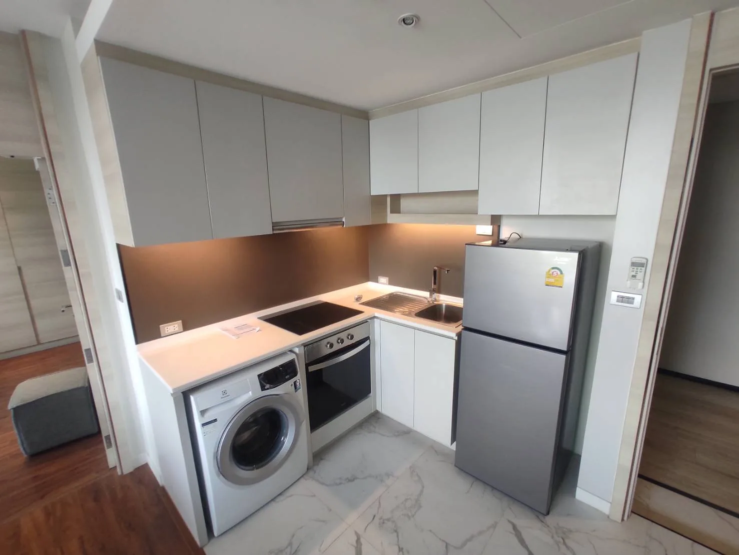 Property photos for Baan Santisuk Sukhumvit 38