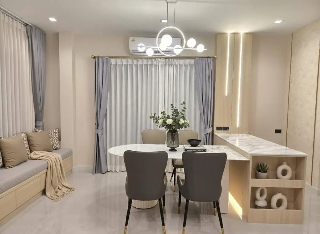 Property photos for Grand Bangkok Boulevard Bangna-onnut