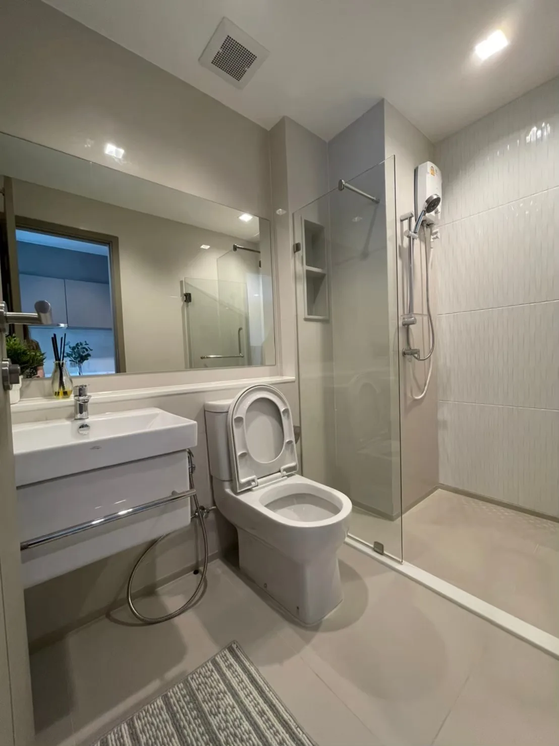 Property photos for LIFE Asoke - Rama 9