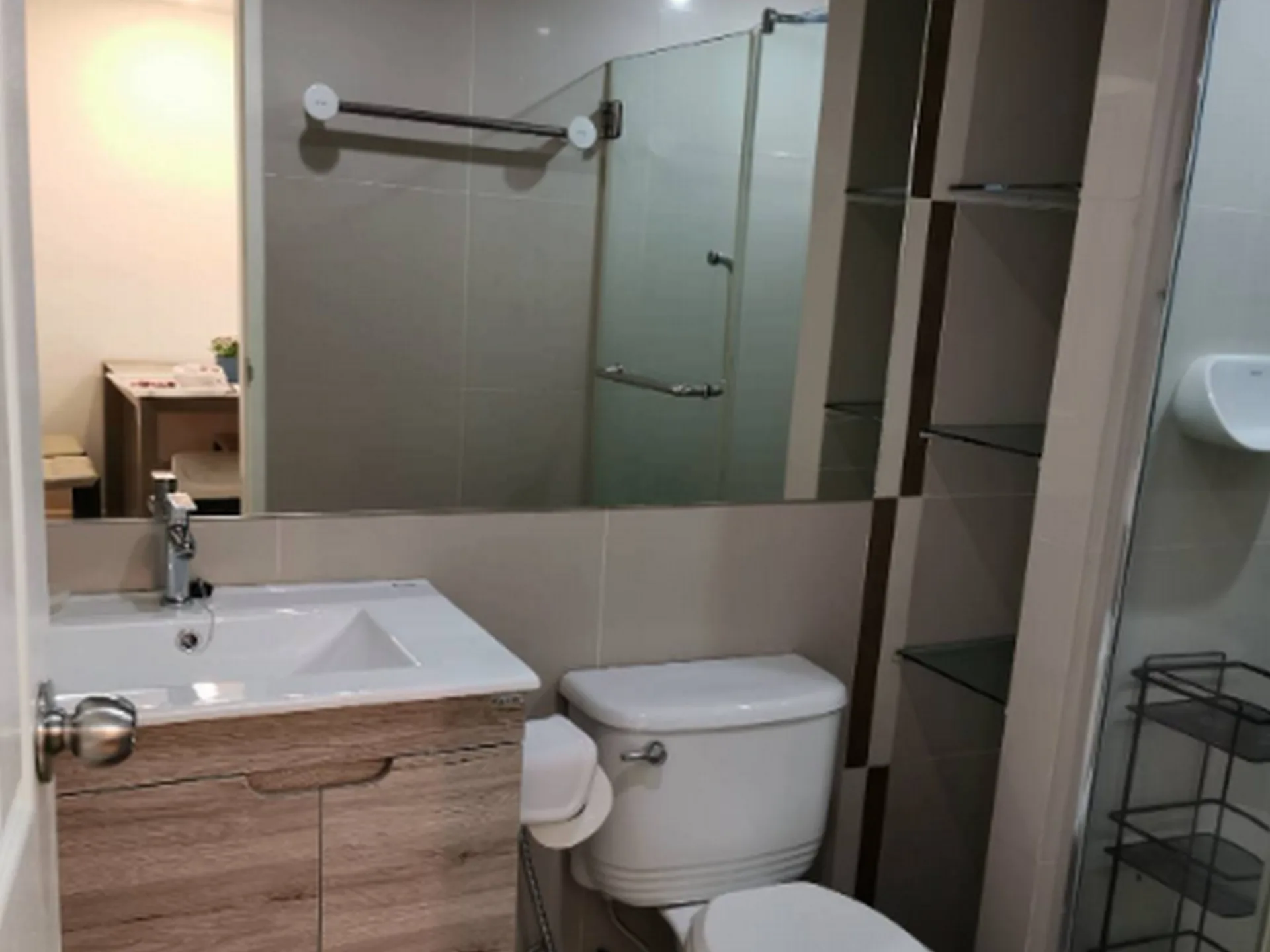 Property photos for Zenith Place  Sukhumvit 71