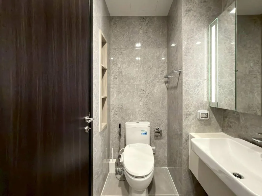 Property photos for Noble Around Ari
