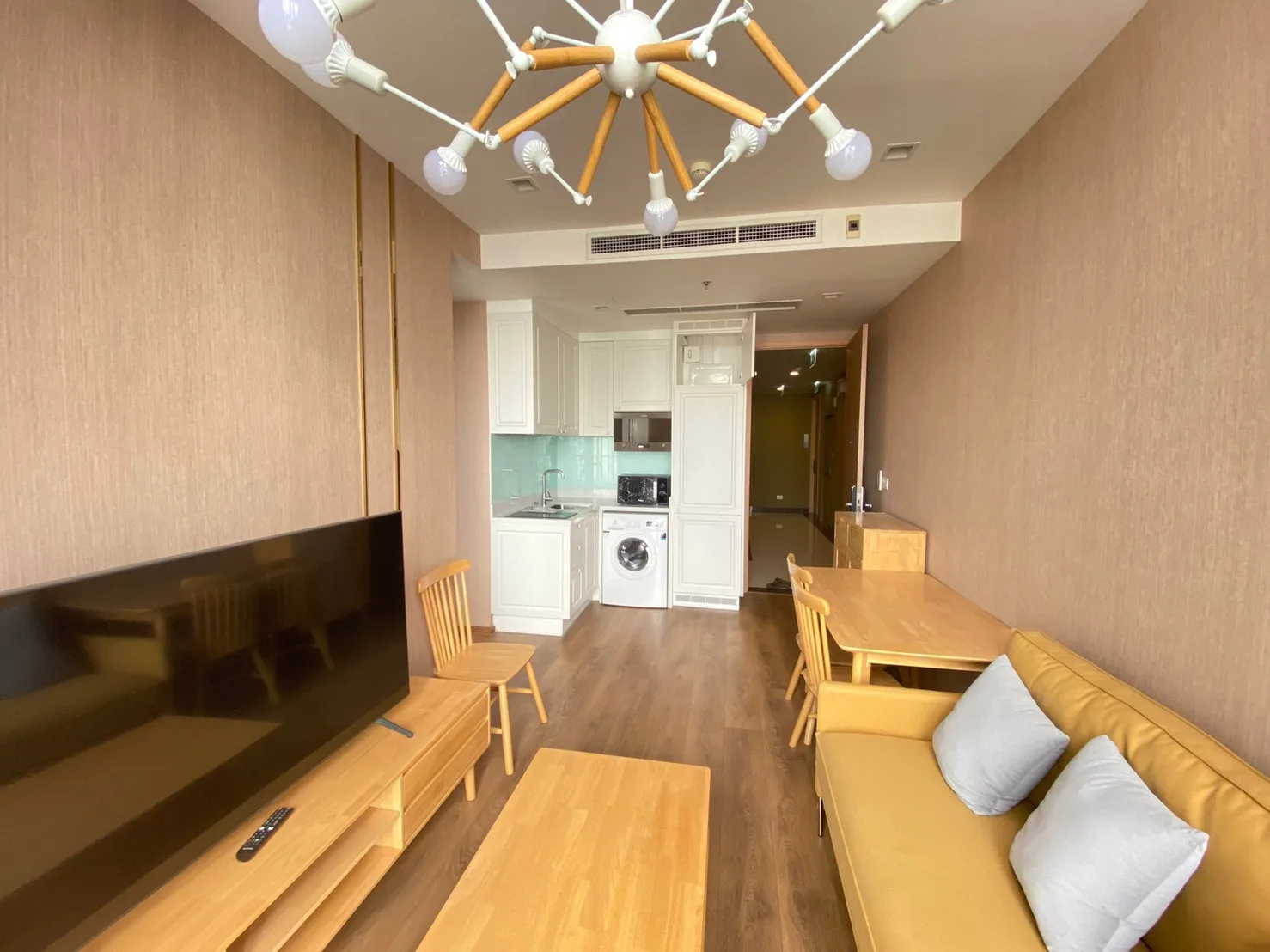 Property photos for Noble BE 33