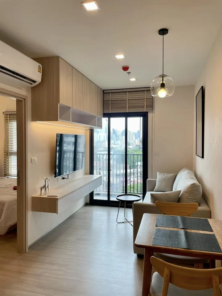 Property photos for The Base Phetchaburi-thonglor