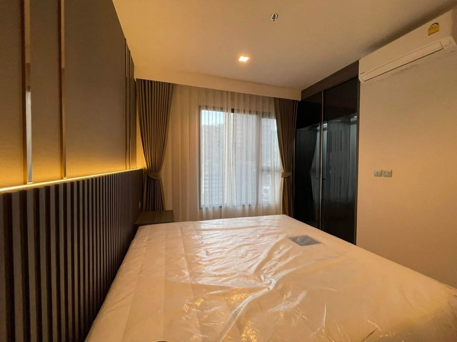 Property photos for LIFE Asoke - Rama 9