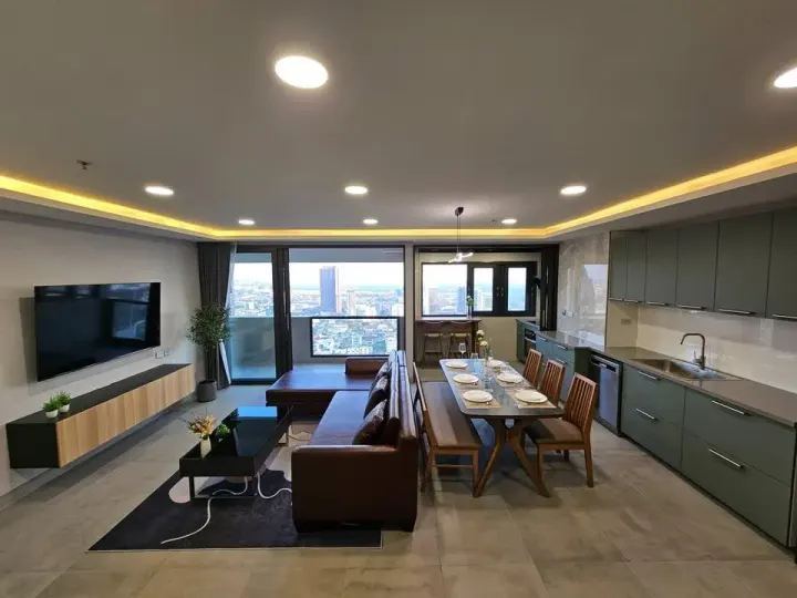 Property photos for The Waterford Diamond