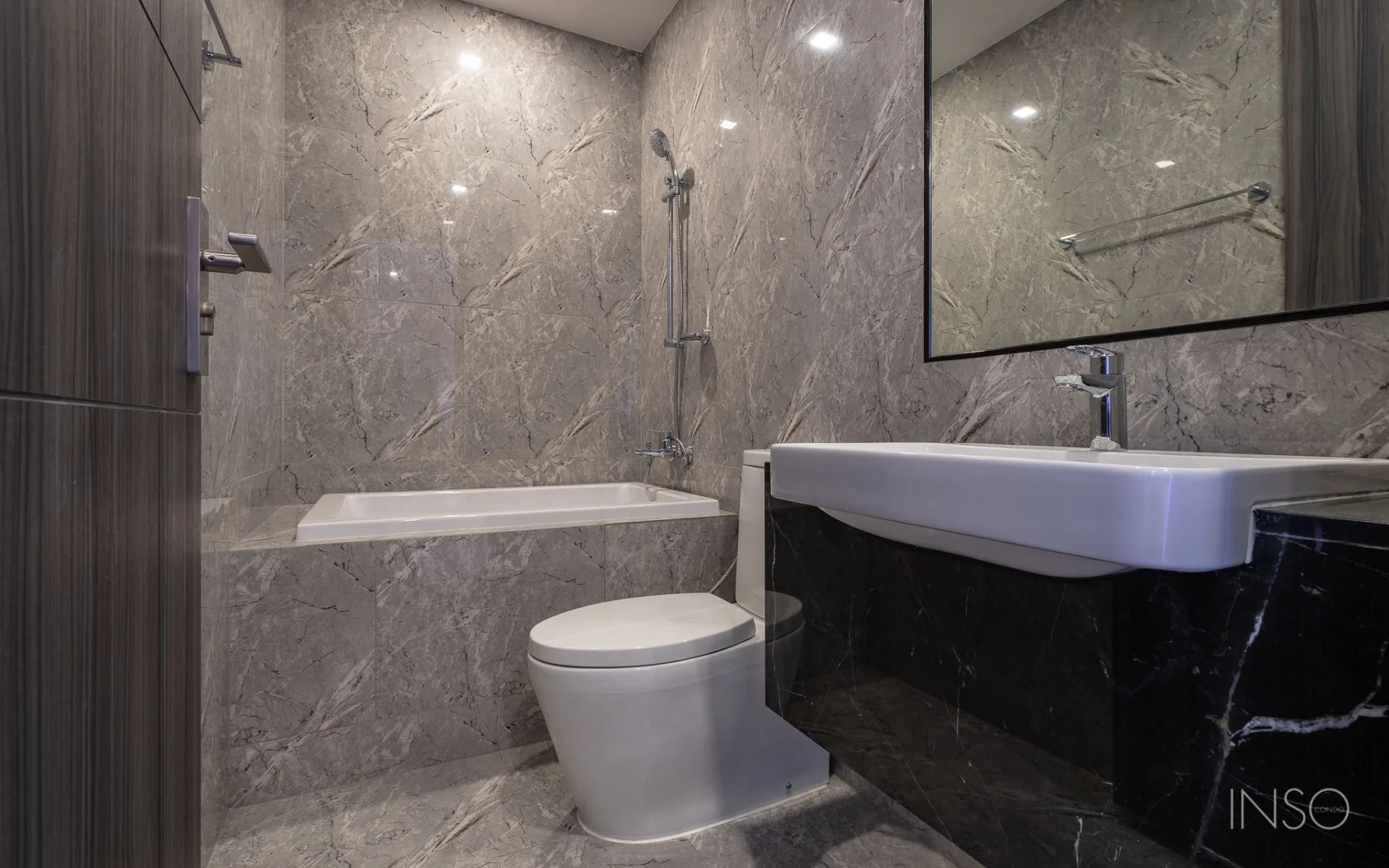 Property photos for Ashton Asoke