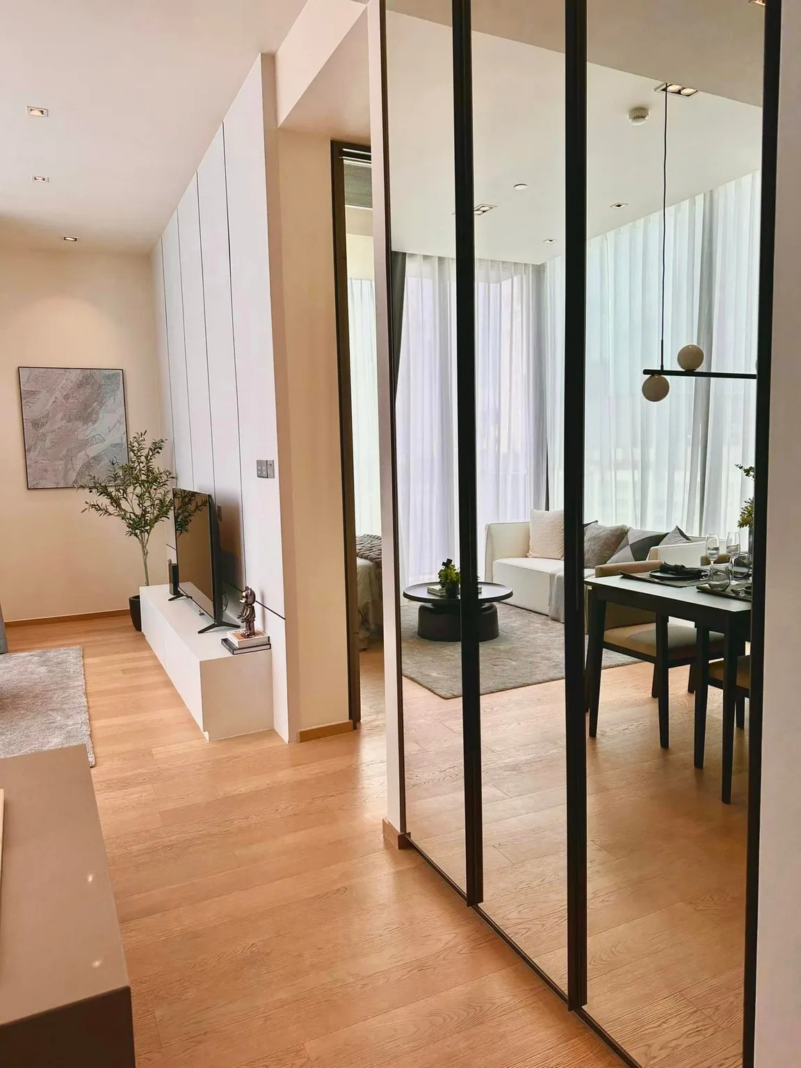 Property photos for 28 Chidlom