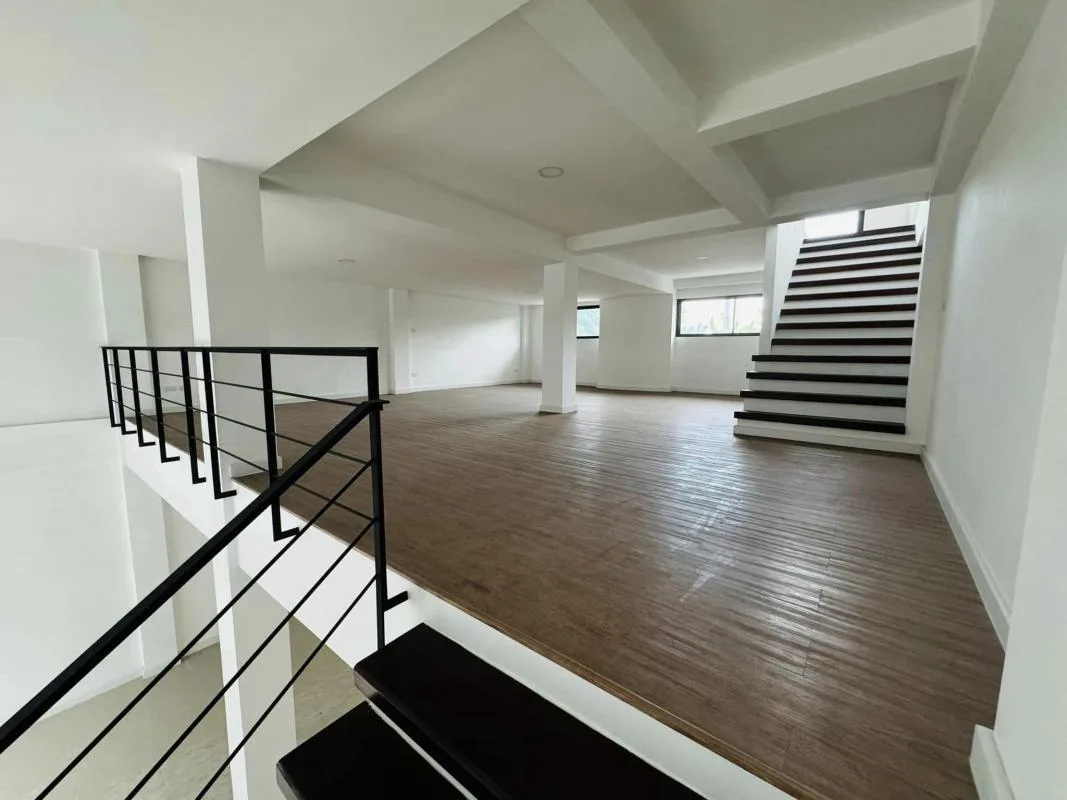 Property photos for Nirvana@work