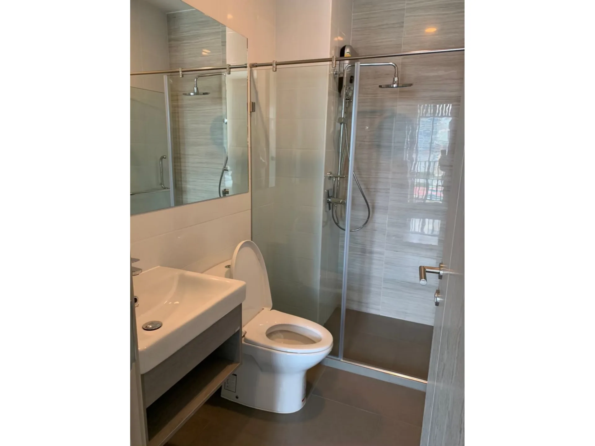 Property photos for KnightsBridge Prime Ratchayothin