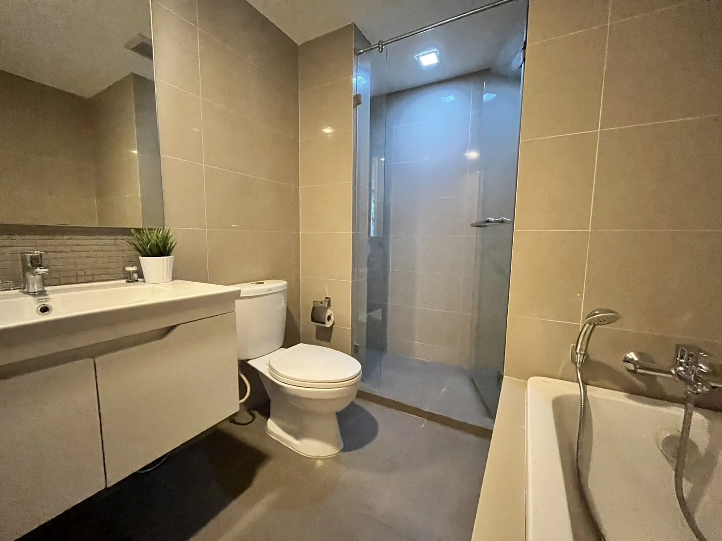 Property photos for Maestro 39