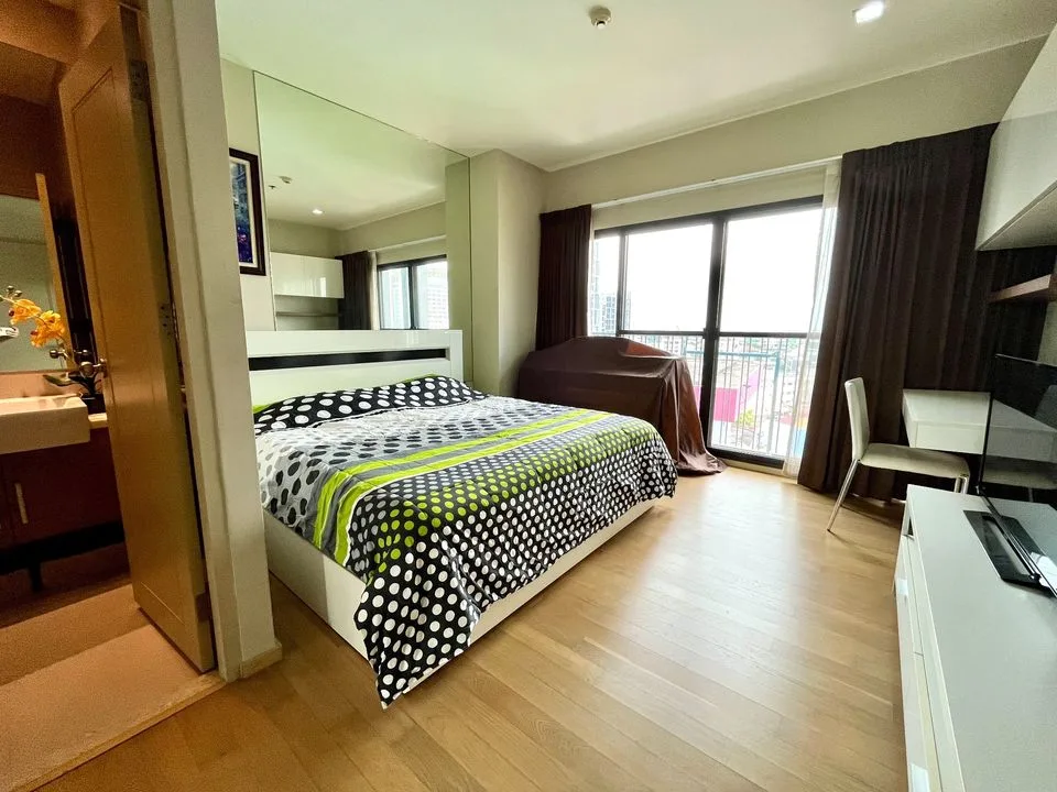 Property photos for Noble Reveal