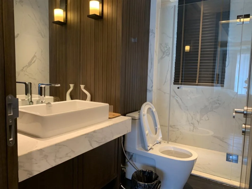 Property photos for The Crest Sukhumvit 24