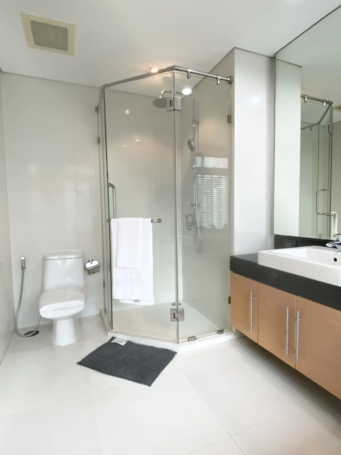 Property photos for Fullerton