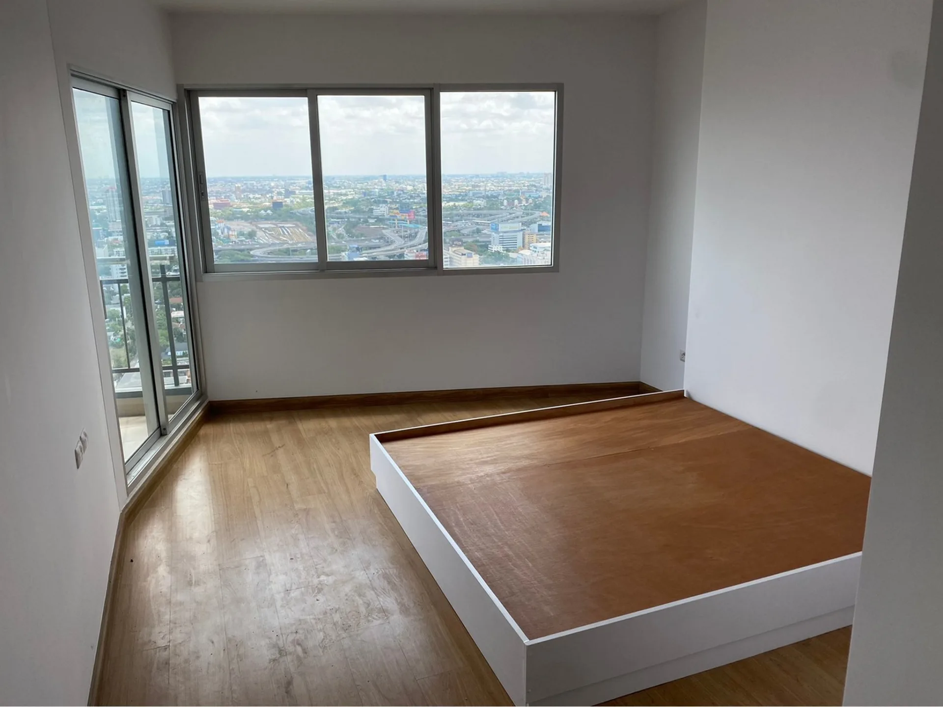Property photos for Supalai Park Ekkamai - Thonglor