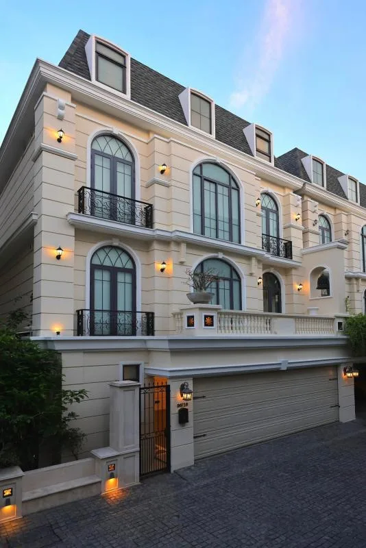 Property photos for The Boulevard Ekkamai