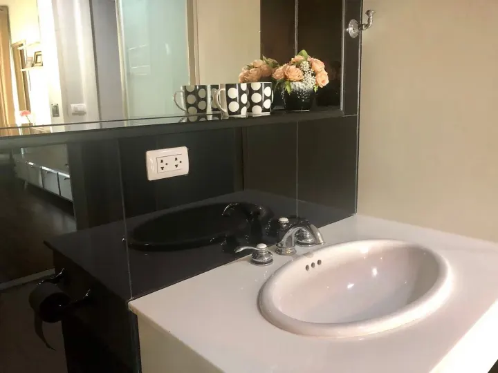 Property photos for The Address Chidlom