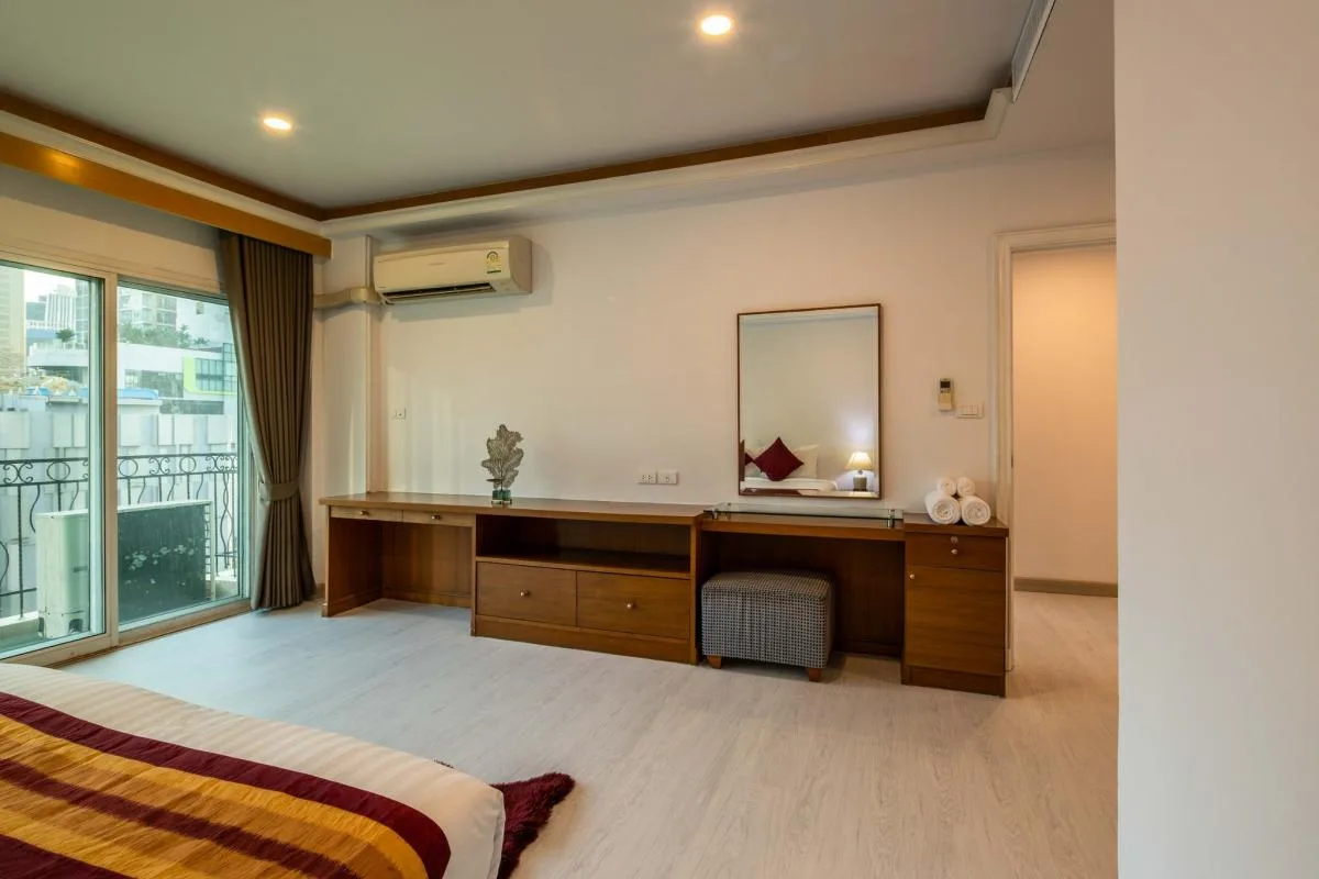 Property photos for Chaidee Mansion