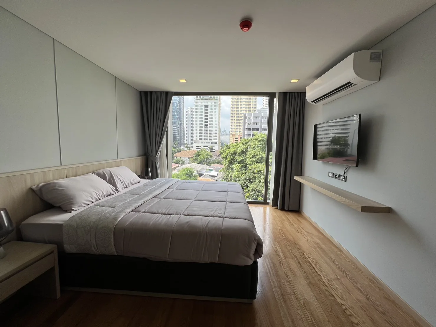 Property photos for Piya Apartment Sukhumvit 15