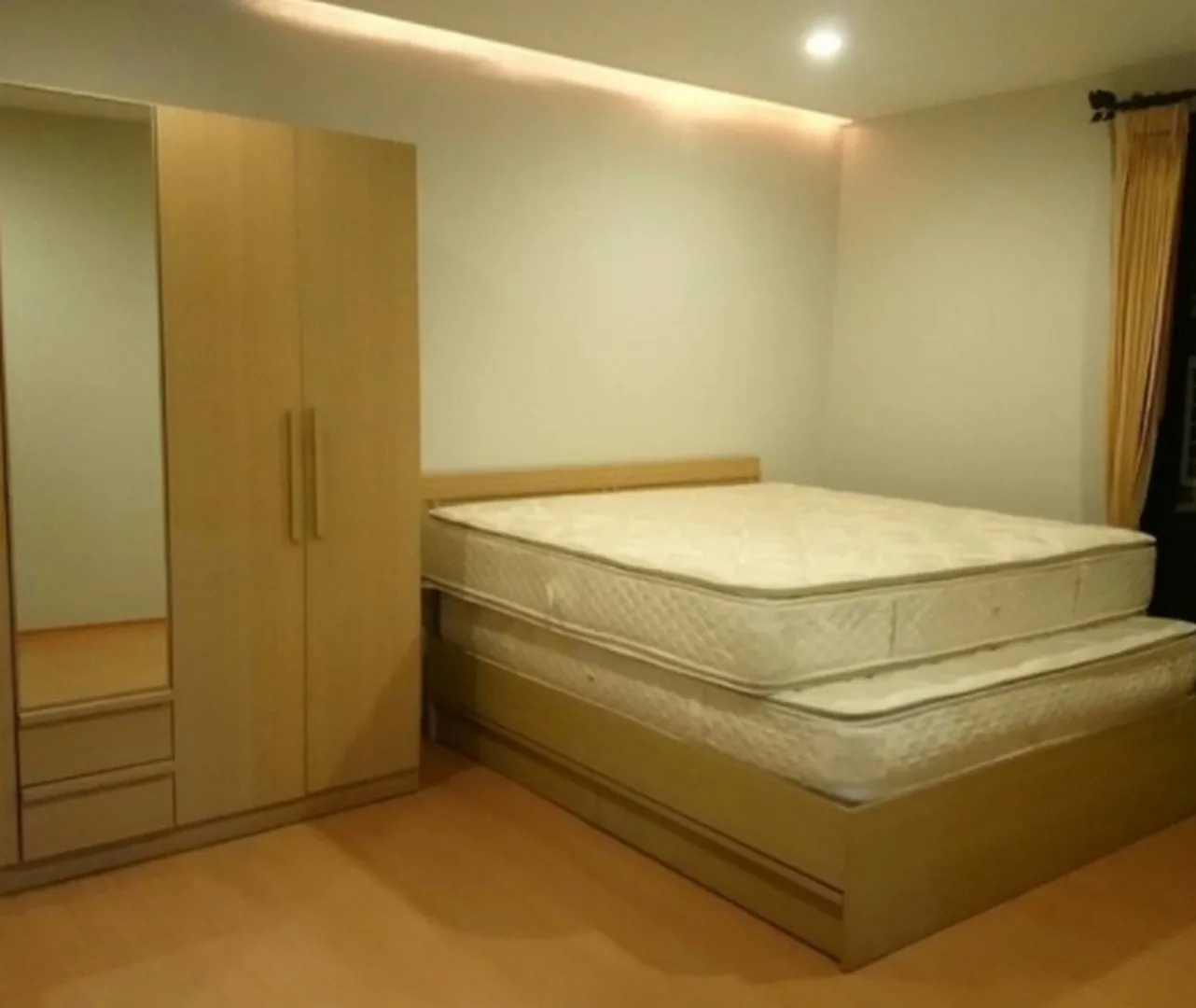 Property photos for Vista Garden