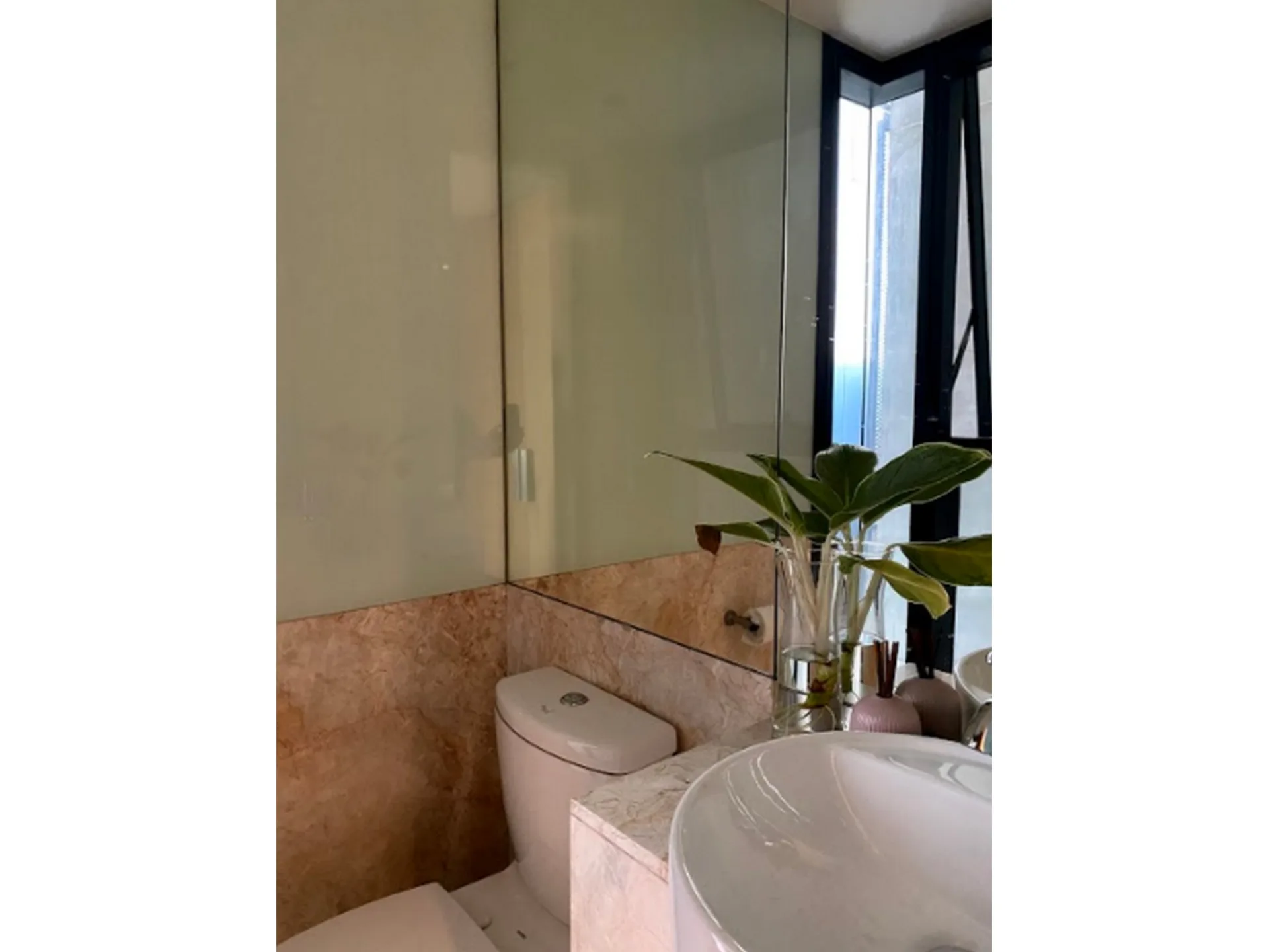 Property photos for The Met