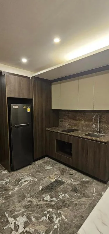 Property photos for 168 Sukhumvit 36
