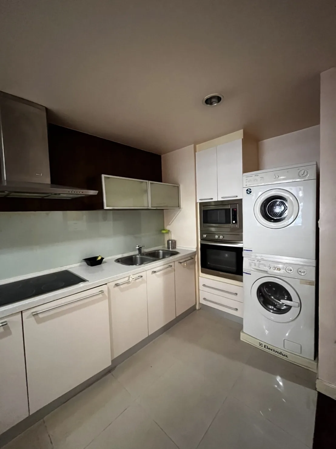 Property photos for Urbana Sukhumvit 15