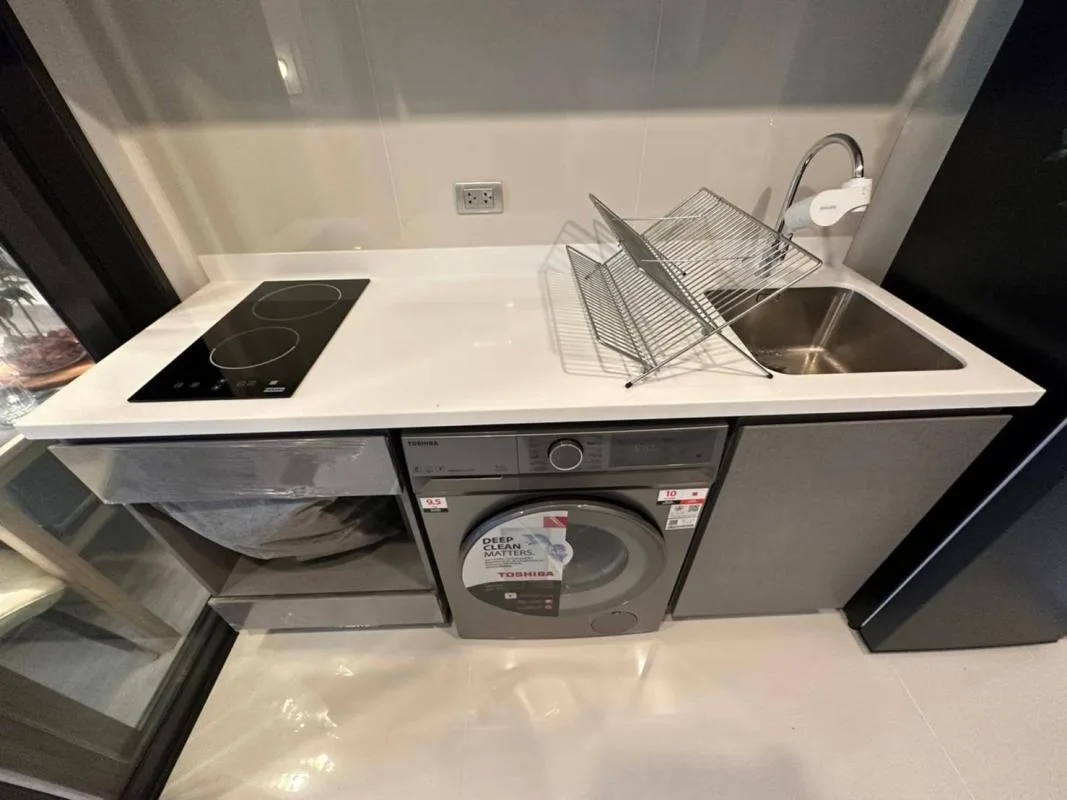 Property photos for Life Asoke Hype