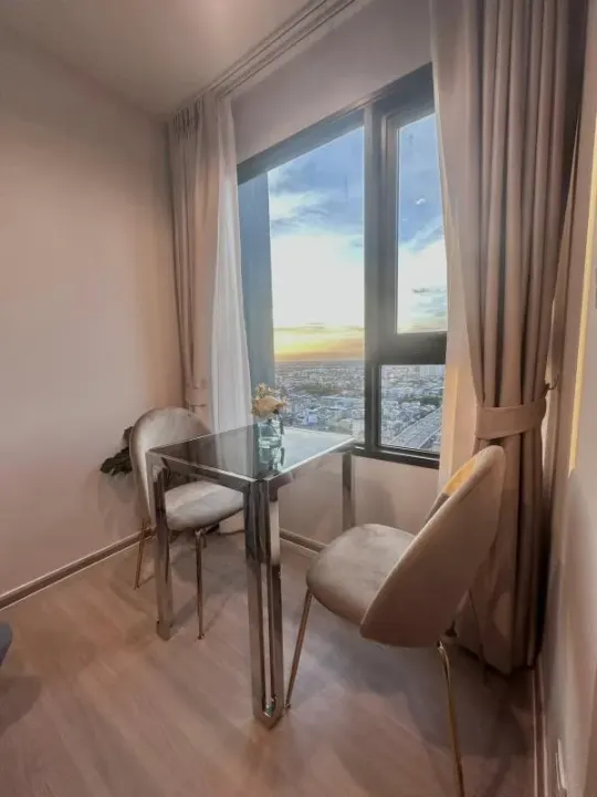 Property photos for Life Sathorn Sierra