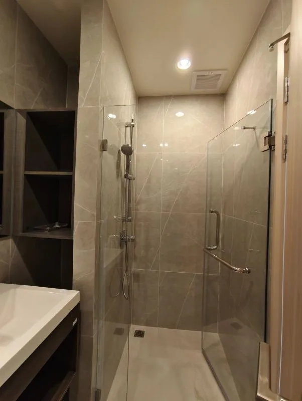 Property photos for Nue District R9