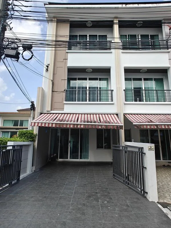 Property photos for Baan Klang Muang Ladprao 71
