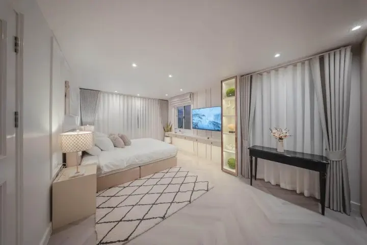 Property photos for Fortune Condo Town